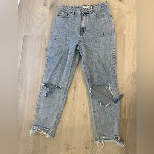 Mid waist jeans. Size equivalent to 36 or size 4 USA